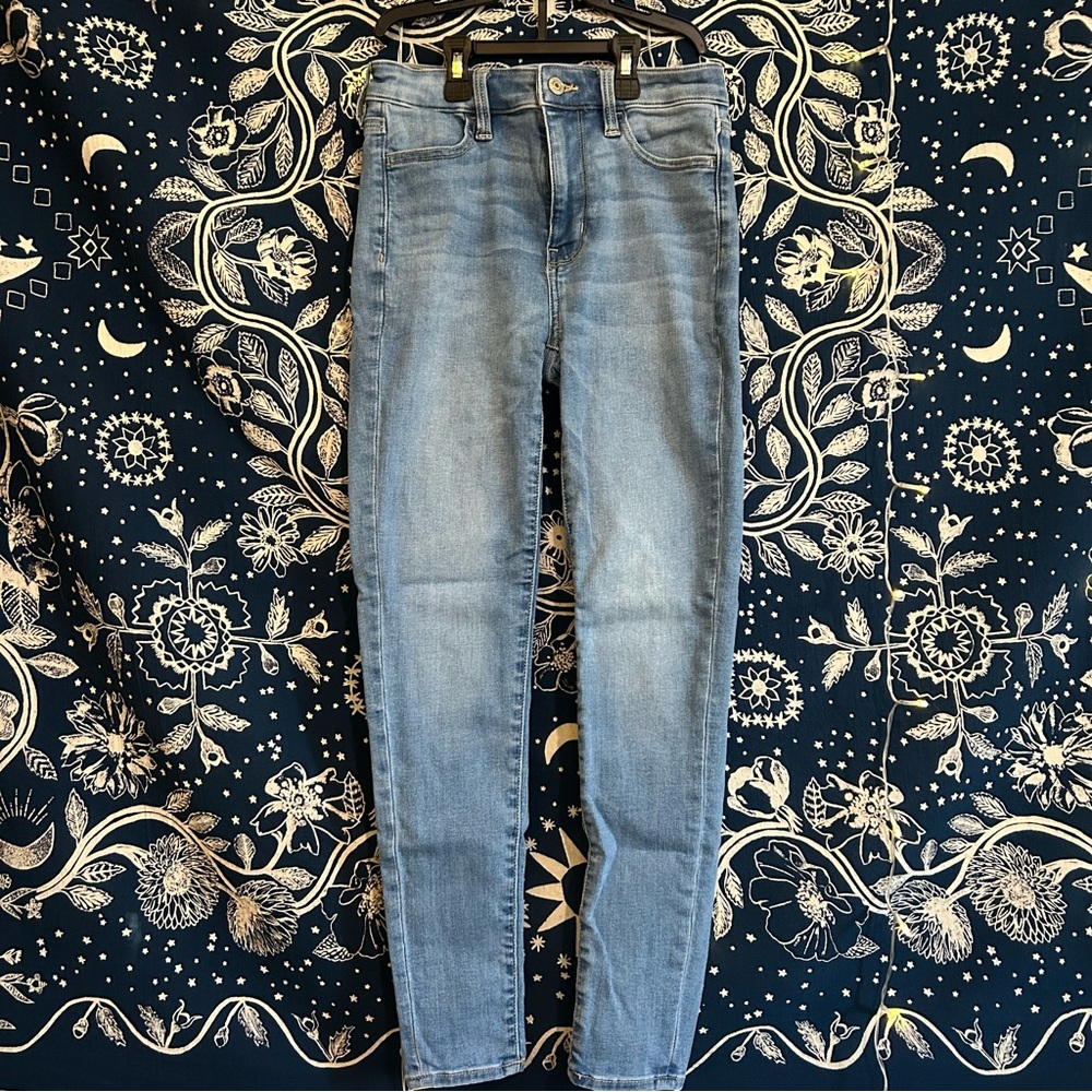 American Eagle Outfitters Light Blue Skinny Jeans